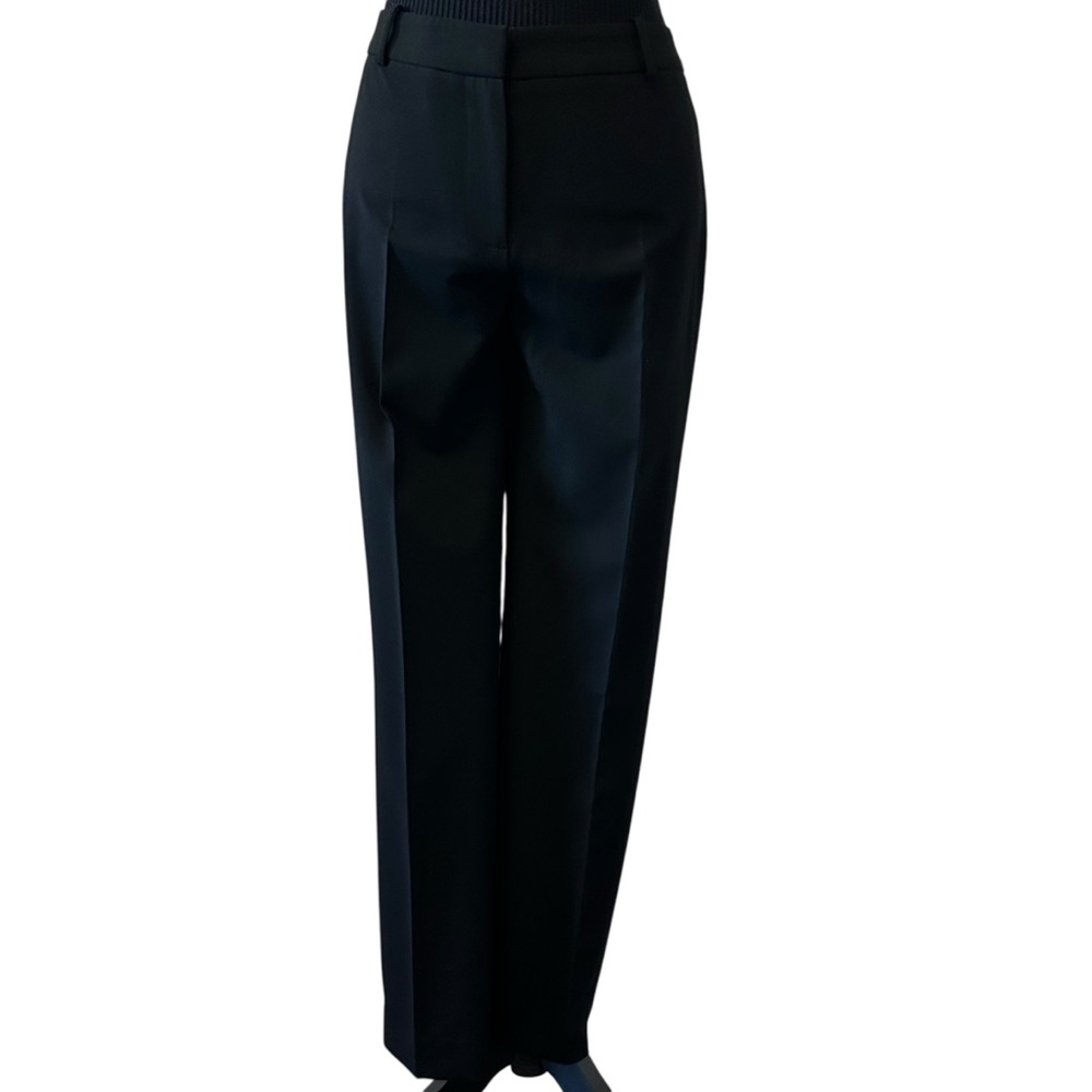 Calvin Klein Black Slim Cropped Women's
Pants size 4
